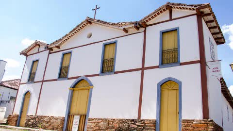 Imagem representativa: Igreja Nossa Senhora do Carmo e Museu de Arte Sacra em Pirenópolis Goiás | Conheça