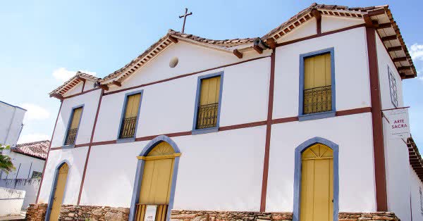 Imagem representativa: Igreja Nossa Senhora do Carmo e Museu de Arte Sacra em Pirenópolis Goiás | Conheça