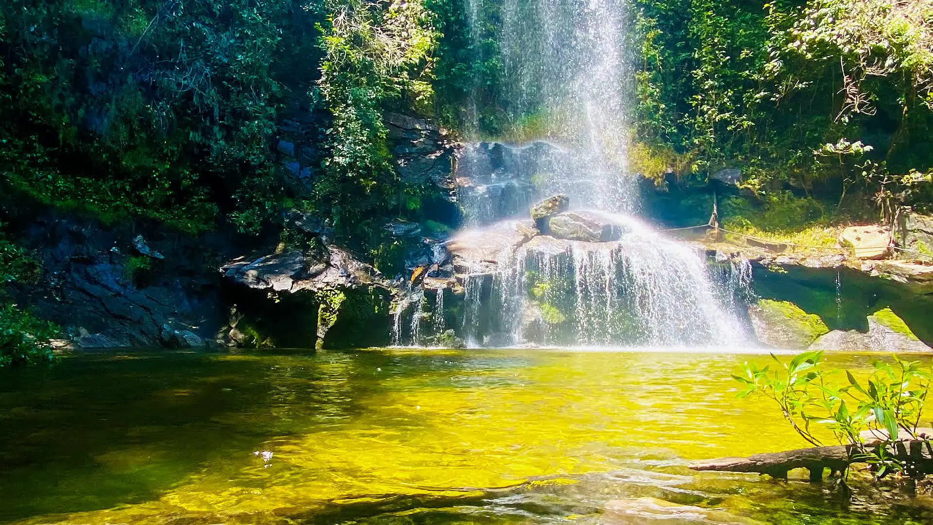 Cachoeira do Rosário e seus 42m de queda | Comprar ingresso