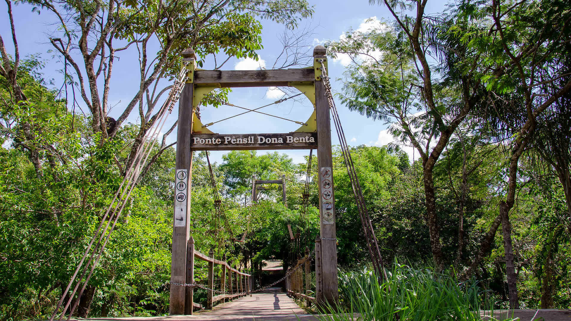 Ponte Pênsil Dona Benta em Pirenópolis Goiás